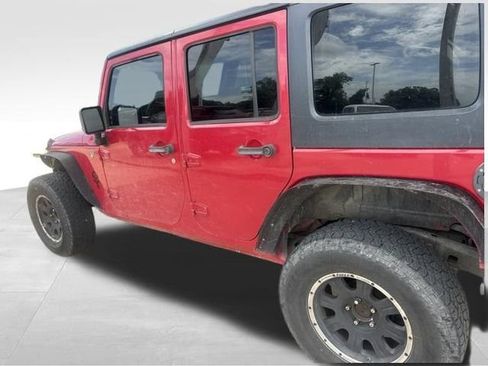 Used 2008 Jeep Wrangler X AWD/4WD image 3