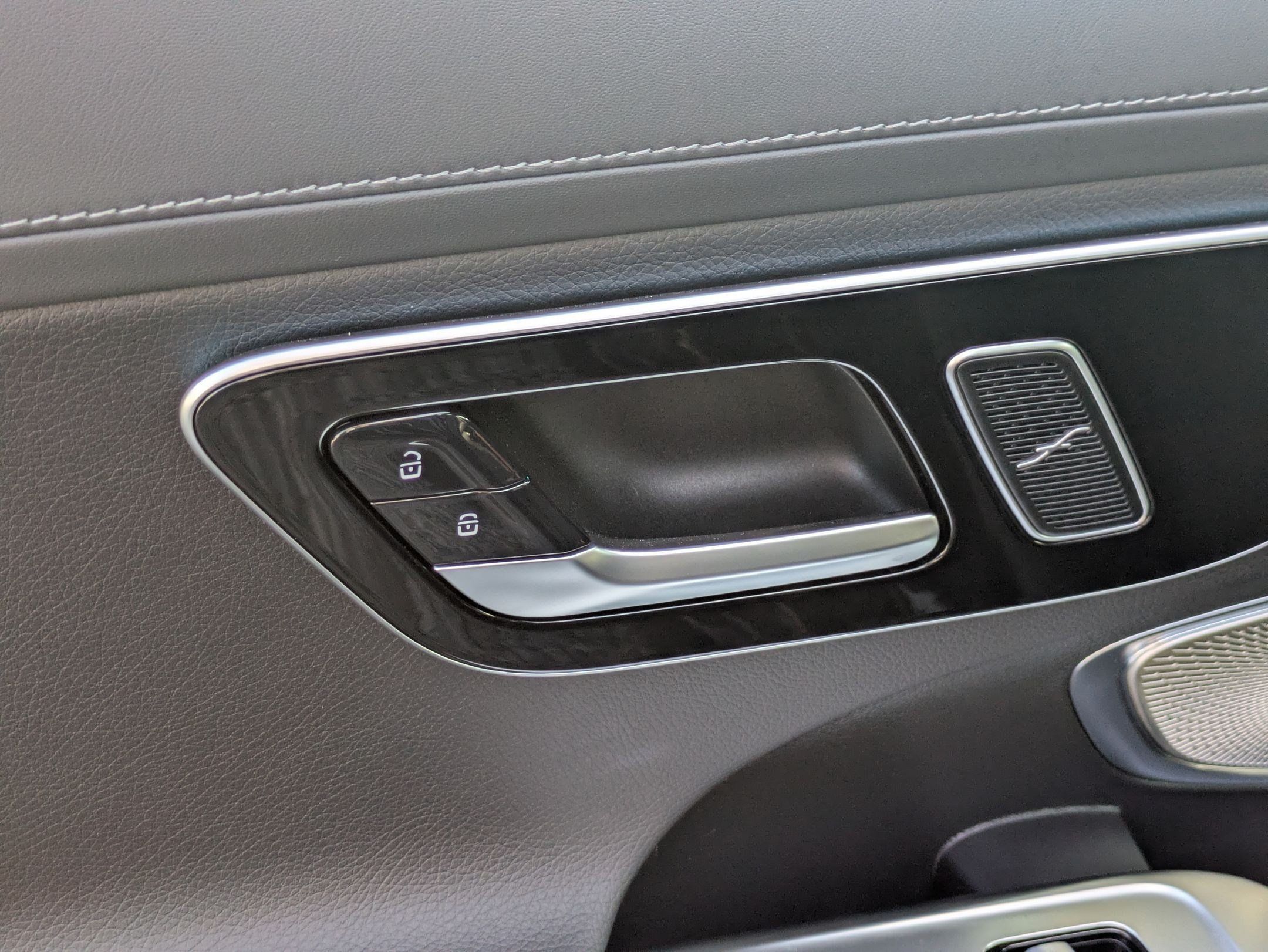 Used 2024 Mercedes-Benz C 300 4MATIC Sedan image 29