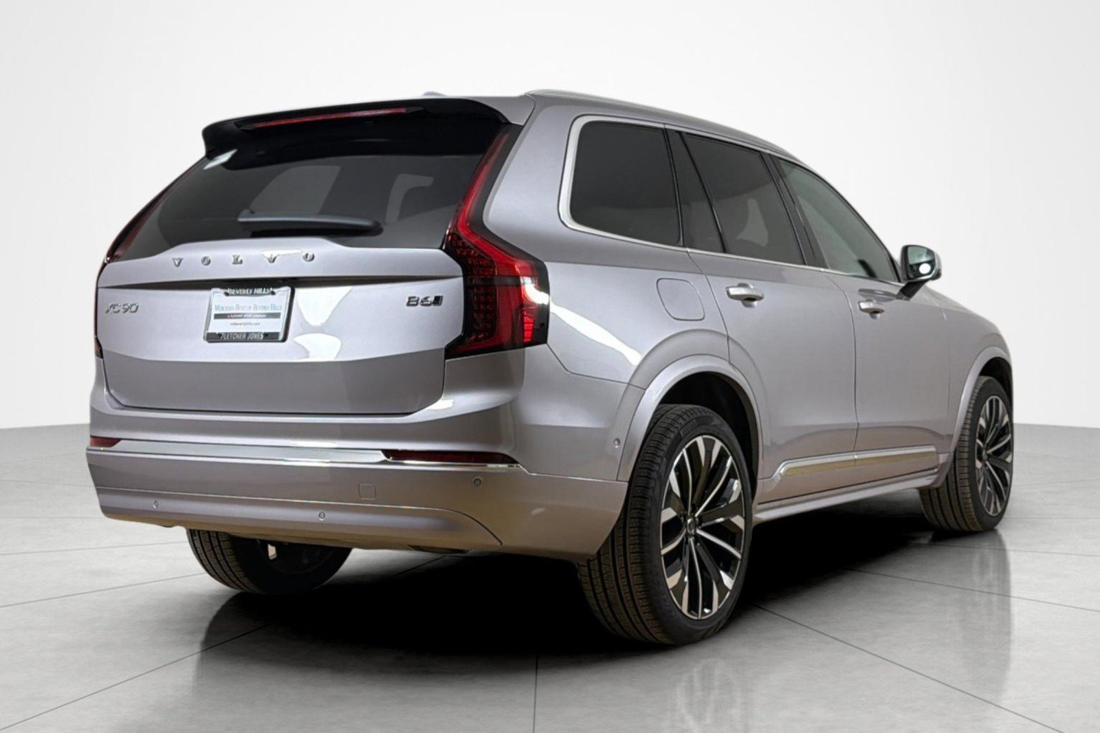 Used 2026 Volvo XC90 B6 Plus w/ Protection Package AWD/4WD image 5