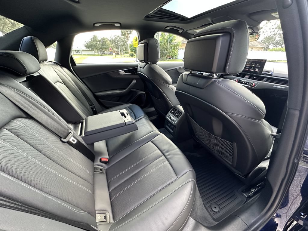 Used 2021 Audi A4 2.0T Premium Plus AWD/4WD image 5