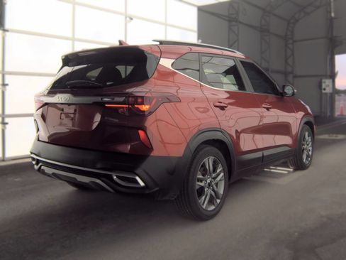 Used 2022 Kia Seltos S FWD image 3