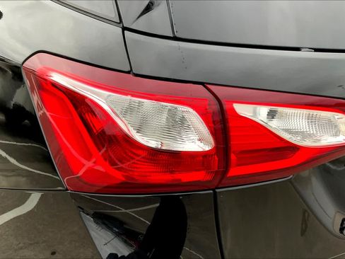 Certified 2019 Chevrolet Equinox LT w/ Driver Convenience Package FWD image 25