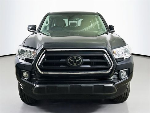 Used 2022 Toyota Tacoma SR5 image 2