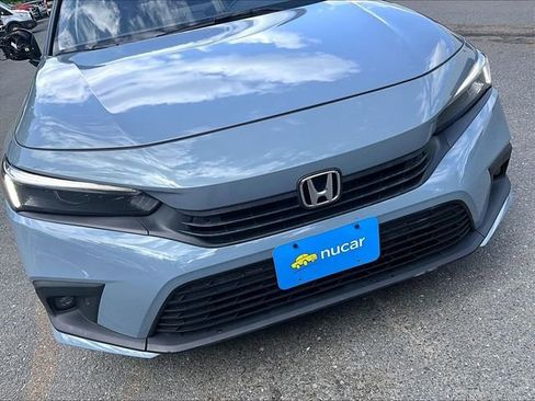 Used 2023 Honda Civic Touring image 30