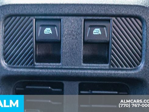 Used 2025 Ford Bronco Badlands image 50