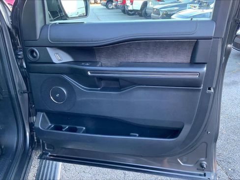 Used 2021 Ford Expedition Max Limited RWD image 22