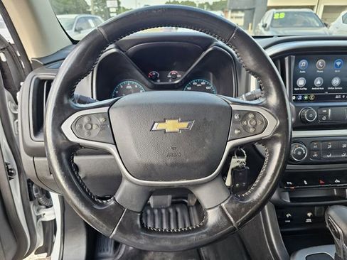 Used 2022 Chevrolet Colorado LT w/ Fleet Safety Package image 19