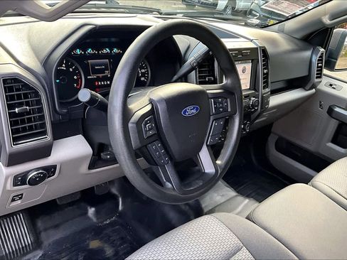 Used 2019 Ford F150 XLT w/ Max Trailer Tow Package image 17