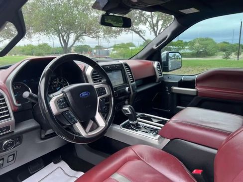 Used 2019 Ford F150 Platinum w/ Equipment Group 701A Luxury AWD/4WD image 16