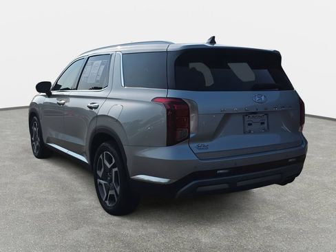 Used 2024 Hyundai Palisade Limited FWD image 7
