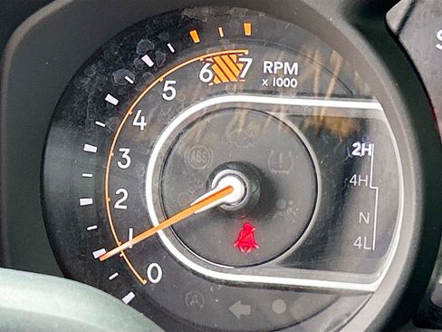 Used 2024 Jeep Wrangler Unlimited Sport AWD/4WD image 38