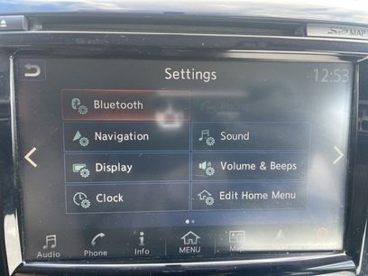 Used 2017 Nissan Murano SV