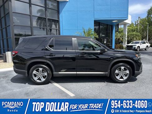 Used 2023 Honda Pilot EX-L image 10