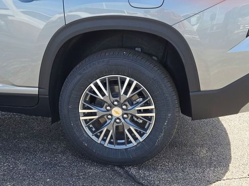 New 2026 Chevrolet Traverse LT AWD/4WD image 15