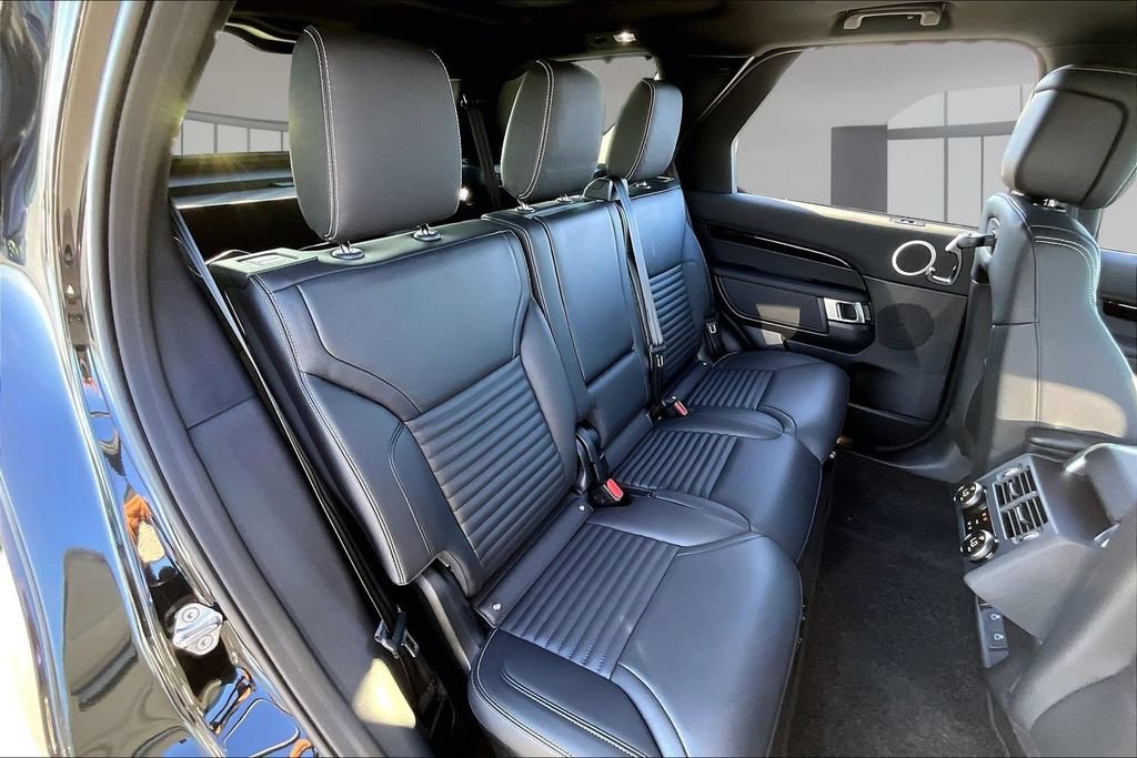 New 2026 Land Rover Discovery S AWD/4WD image 10