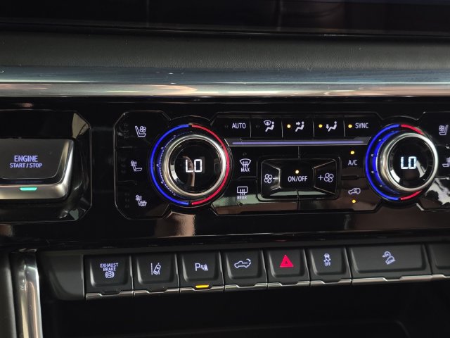 Certified 2025 GMC Sierra 3500 Denali Ultimate AWD/4WD image 25