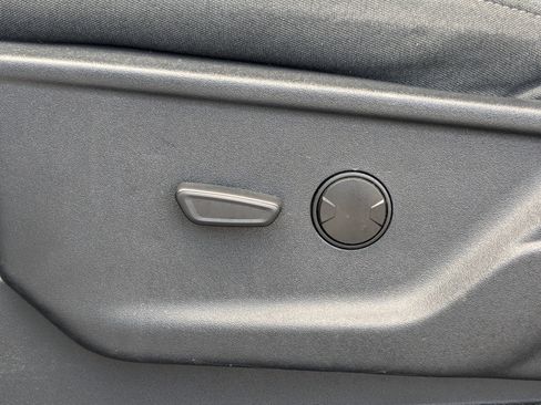 Used 2023 Ford F150 XLT image 21