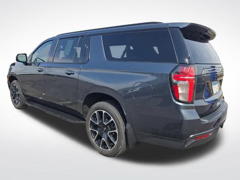 Used 2021 Chevrolet Suburban RST w/ Luxury Package AWD/4WD image 19