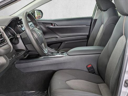 Used 2020 Toyota Camry LE w/ Sunroof Package image 18