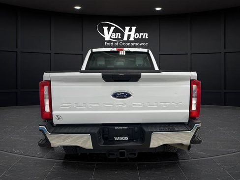Used 2024 Ford F250 XL w/ XL Chrome Package image 4