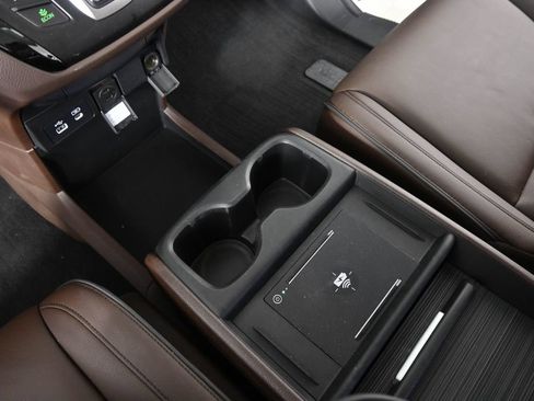Used 2025 Honda Odyssey Touring image 17