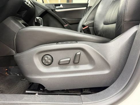 Used 2013 Volkswagen Tiguan S AWD/4WD image 40