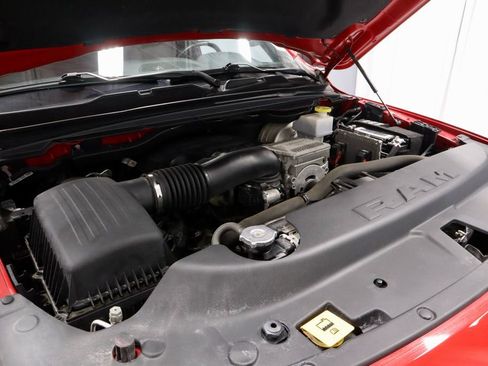Used 2022 RAM 1500 Big Horn AWD/4WD image 16
