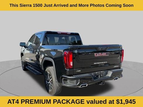 Used 2023 GMC Sierra 1500 AT4 w/ AT4 Premium Package AWD/4WD image 4