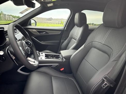 Used 2026 Jaguar F-PACE R-Dynamic S AWD/4WD image 12
