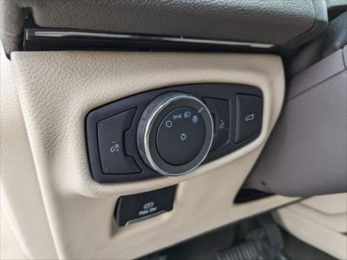 Used 2020 Lincoln MKZ Reserve w/ Elements Package FWD image 18