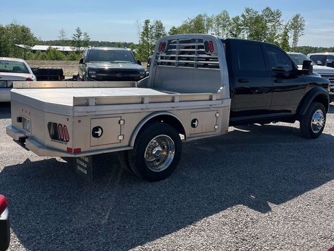 Used 2024 RAM 4500 Tradesman w/ Convenience Group AWD/4WD image 3