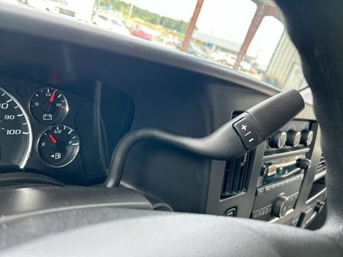 New 2026 Chevrolet Express 2500 w/ Driver Convenience Package RWD image 15