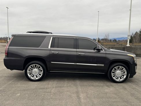 Used 2016 Cadillac Escalade ESV Platinum image 6