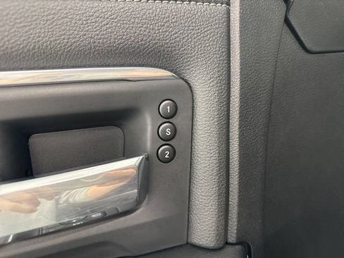 New 2026 RAM 3500 Laramie AWD/4WD image 18