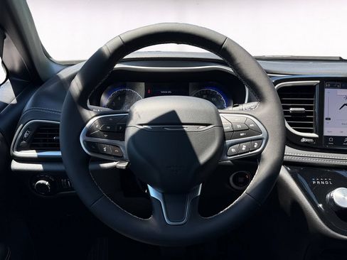 New 2027 Chrysler Pacifica Select w/ Family Tech Group FWD image 12