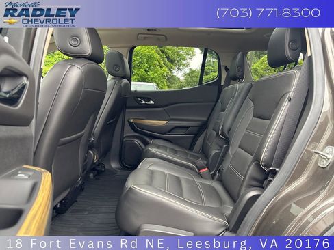 Used 2019 GMC Acadia Denali w/ Technology Package AWD/4WD image 23