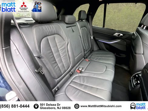 Used 2019 BMW X5 xDrive50i w/ M Sport Package image 29