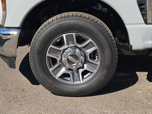 New 2026 Ford F350 Lariat image 7