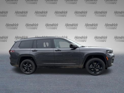 New 2026 Jeep Grand Cherokee L Limited w/ Limited Altitude Package RWD image 9