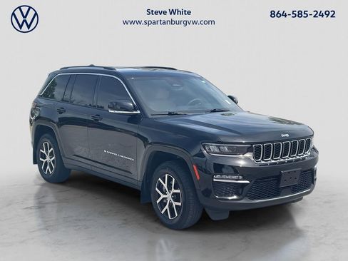 Used 2023 Jeep Grand Cherokee Limited image 1