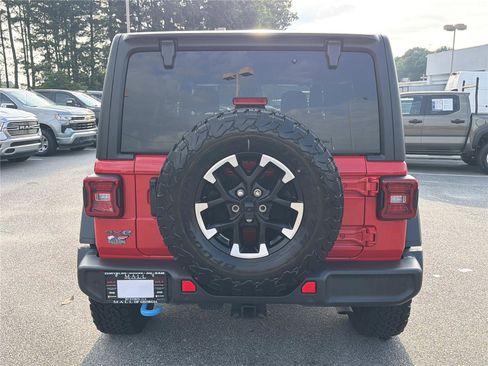 Used 2025 Jeep Wrangler Unlimited Rubicon 4xe w/ Safety Group AWD/4WD image 6