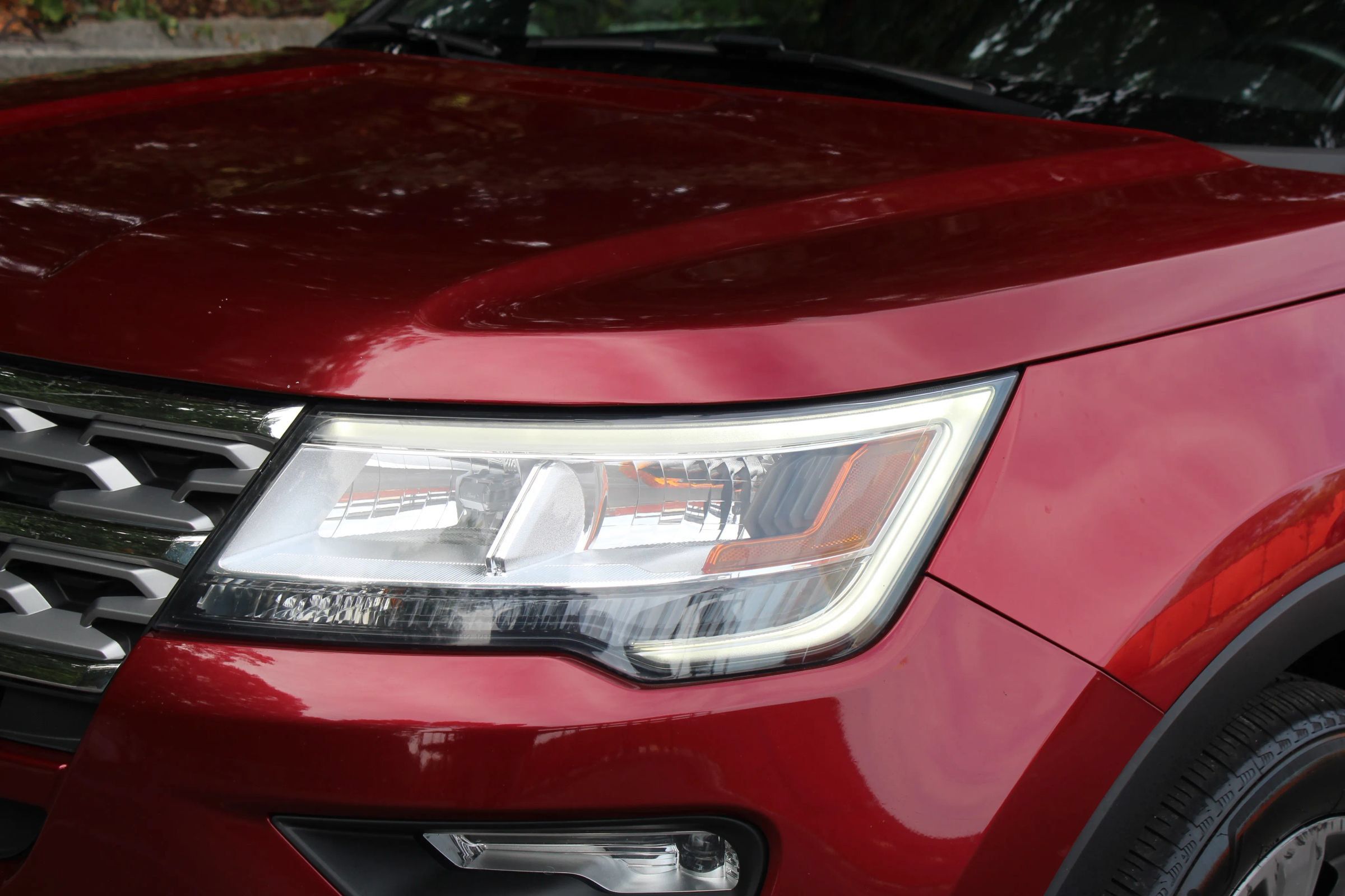Used 2018 Ford Explorer Limited w/ Equipment Group 301A AWD/4WD image 42