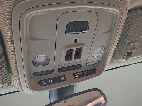 Used 2013 Cadillac ATS Luxury w/ Cold Weather Package image 28