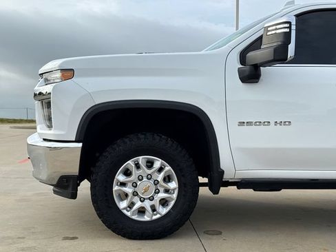 Used 2023 Chevrolet Silverado 2500 LTZ AWD/4WD image 5