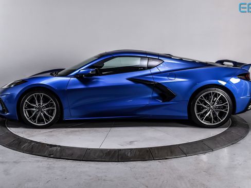 Used 2023 Chevrolet Corvette Stingray Preferred Cpe w/ Z51 Performance Package image 3