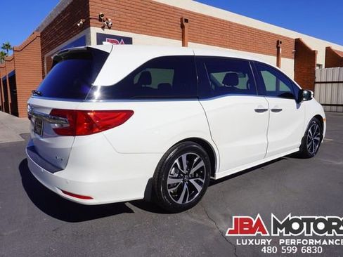 Used 2018 Honda Odyssey Elite image 3