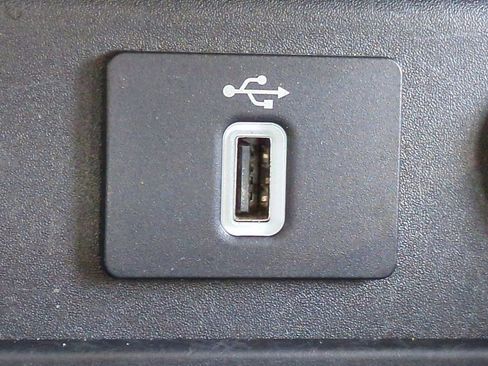 Used 2017 Ford Fusion Energi Platinum image 23