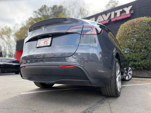 Used 2023 Tesla Model Y Long Range image 13