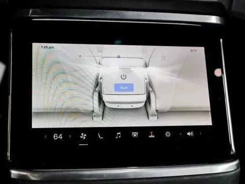 Used 2022 Tesla Model S image 29