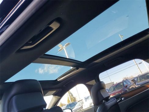 Used 2019 Lincoln MKC Reserve w/ MKC Climate Package image 12